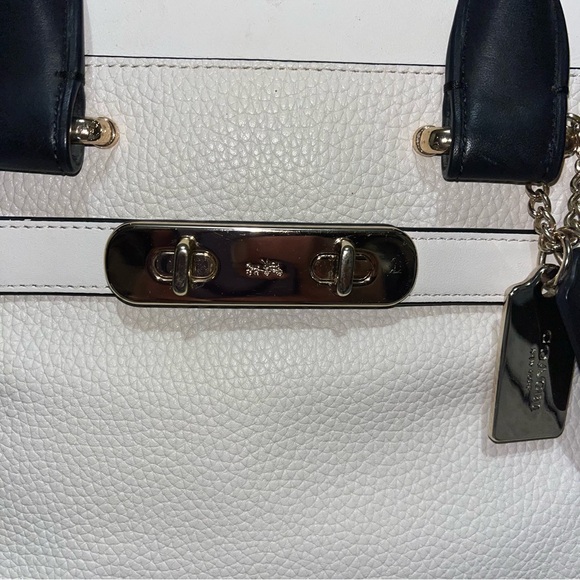 ✅SOLD✅ Vintage Y2K Coach Swagger 27 Leather Crossbody Handbag (Model 34417) - Picture 14 of 17